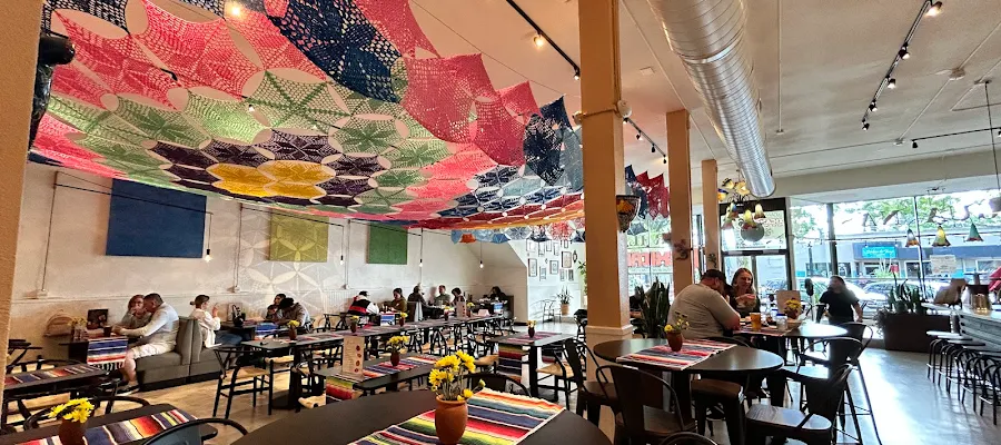 Iguanas Mexican Grill