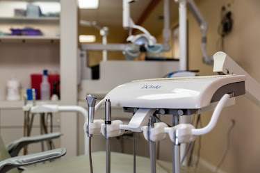 iSmile Dental and Implants