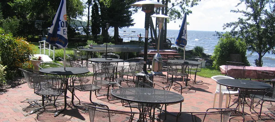 Jim and Linda's Lakeview Supper Club