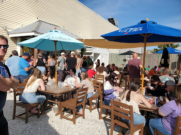 Joe Pop's Shore Bar & Restaurant