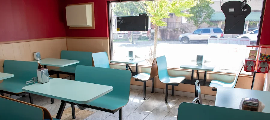 Joe's Pizza