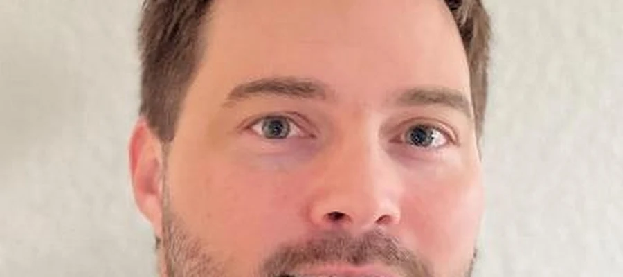 Justin Peters, MD