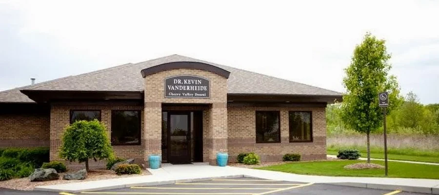 Kevin VanderHeide DDS