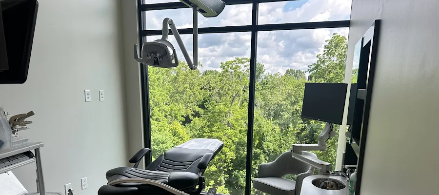 Laden & Batra Cosmetic & Implant Dentistry