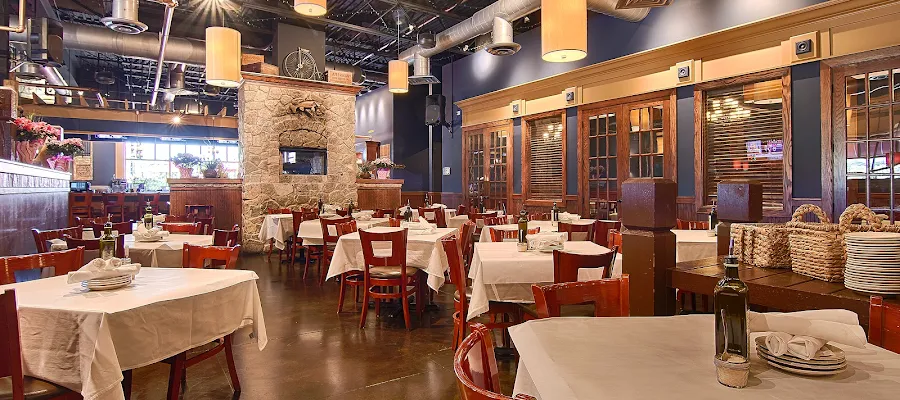 LakeHouse Restaurant