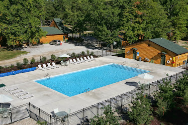 Lakeside Cabins Resort