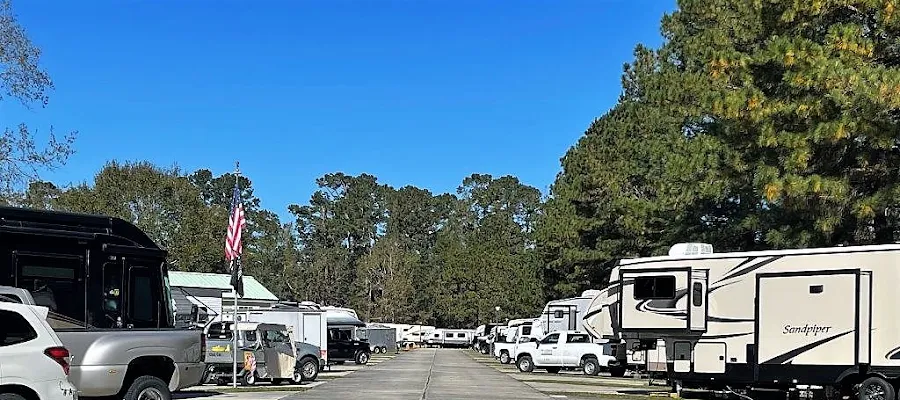 Lakeside RV Resort by Rjourney