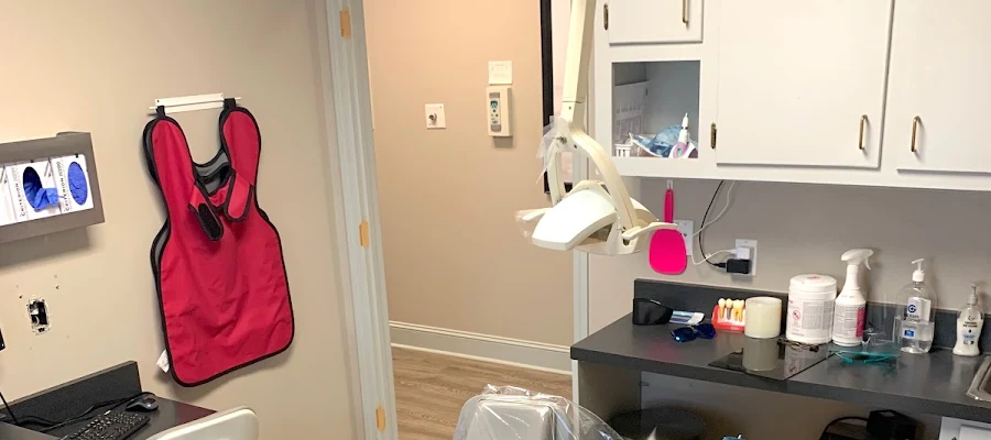 Lane & Associates Family Dentistry - Clinton