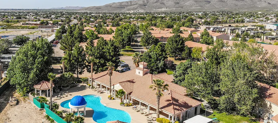 Las Ventanas Apartments