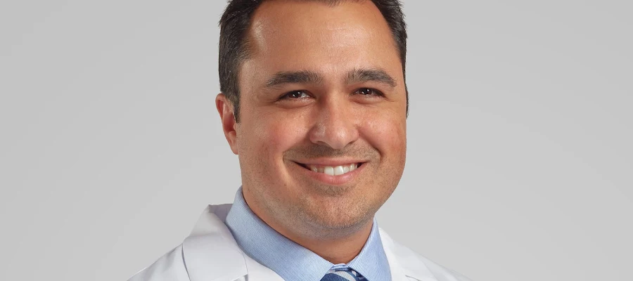 Lawrence Giove, MD
