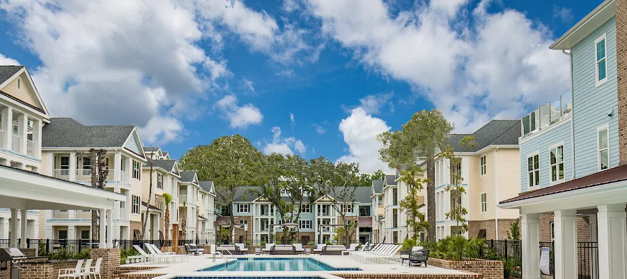 Legacy Mount Pleasant Apartments