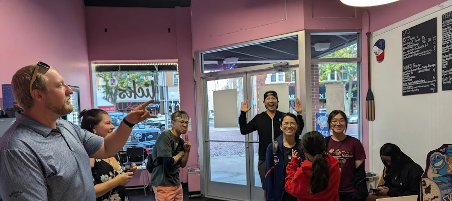 licks 🏖️ sweet treats & eats