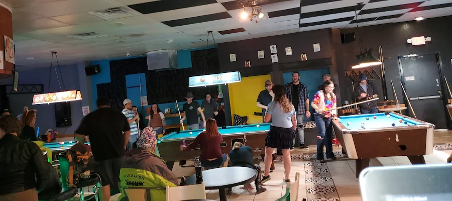 LiT Café & Billiard