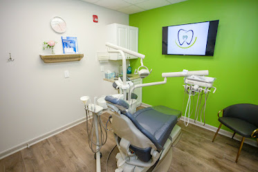 Living Smiles Dentistry: Dr. Ivy Injung Hwang