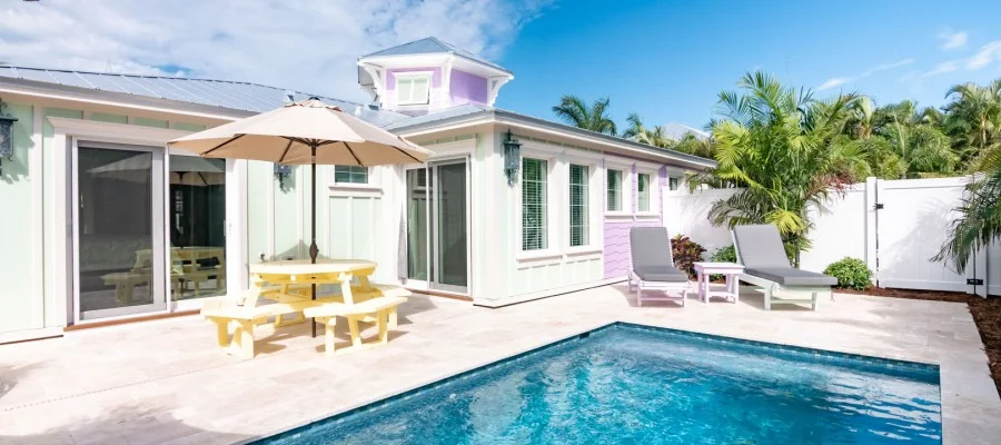 Lizzie Lu's Island Retreat