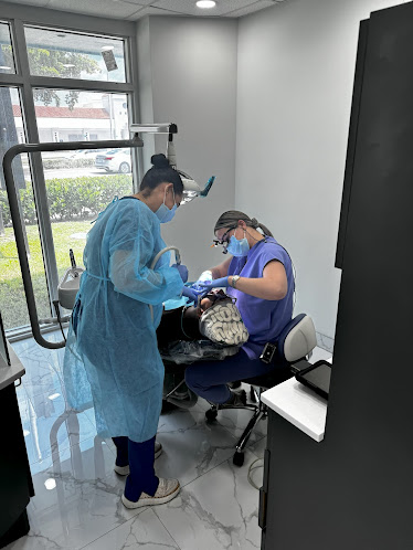 Lobaina Dental