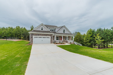 Loganville Real Estate Agents - Carolyn Carnes Keller Williams