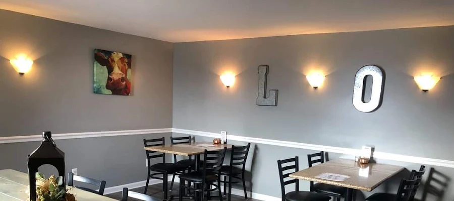 Lone Oak Tavern