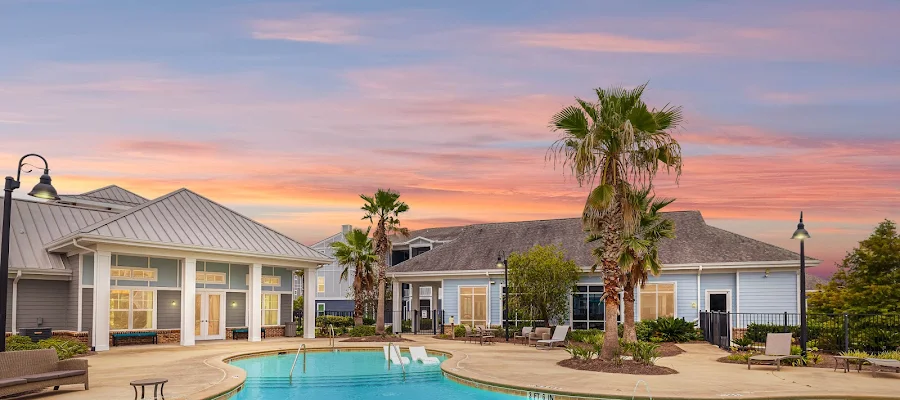 Longshore Commons Apartments
