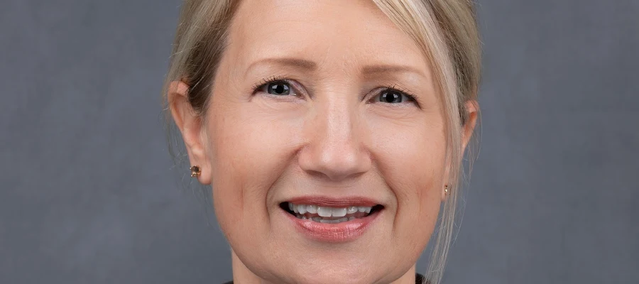 Lynette Mahoney, DPM