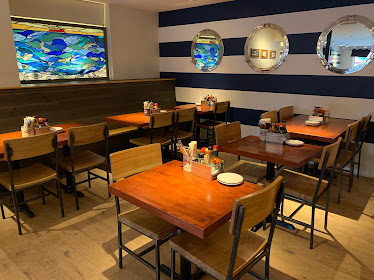 Mac's Chatham Fish & Lobster
