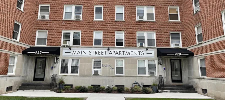 Main Street Apartments Rockford