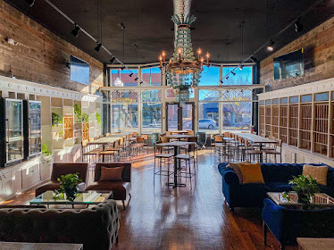 Margaux's Wine, Pizza & Market