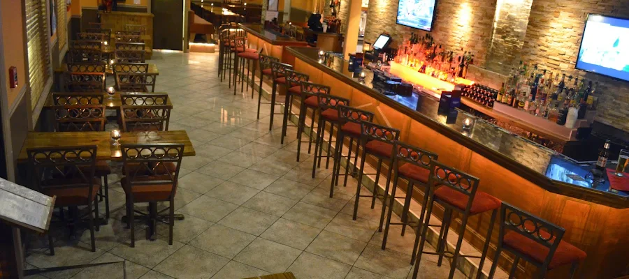 Maria Mentiras Bar & Grill