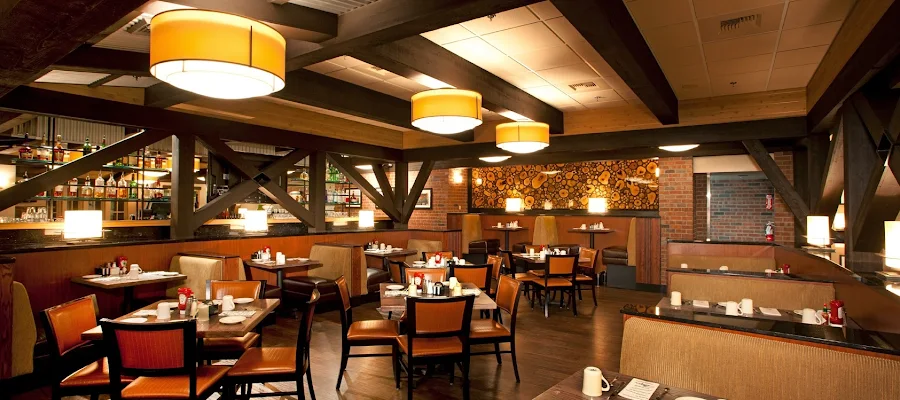 Max's Restaurant & Bar