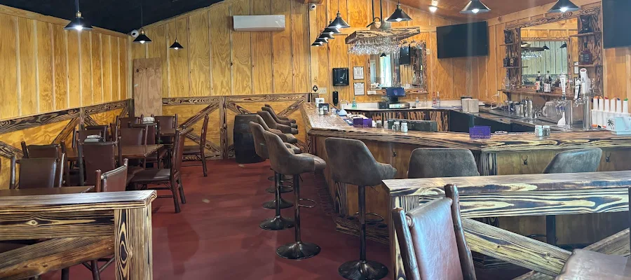 MeMe’s Family Restaurant & Bar