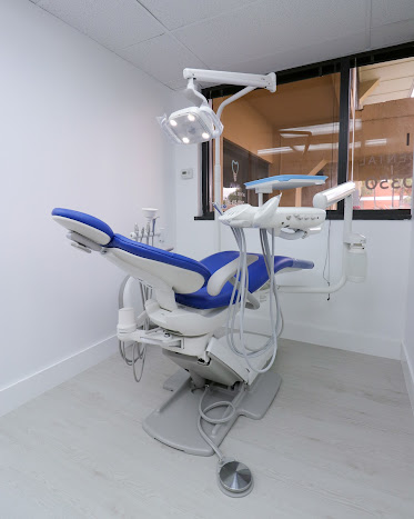 Miami Essential Dental