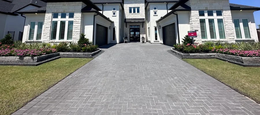 Mickey Cavazos, Realtor | Aurhomes Group
