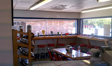 Mom's Donut Shop