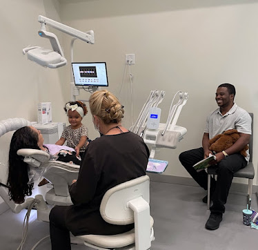 Natural & Cosmetic Dentistry