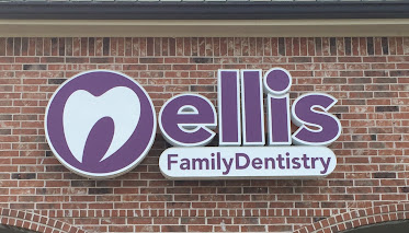 Nellis Family Dentistry: Nicole A. Nellis, DDS