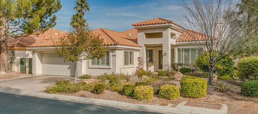 Nick Giorgi with Real Broker, LLC, S.189639