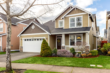Nicole Braam, WA REALTOR® 13yrs Experience | Sold 1000+ Homes