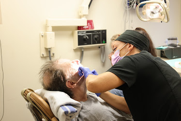 NuSet Dental Implants and Oral Surgery of St Louis