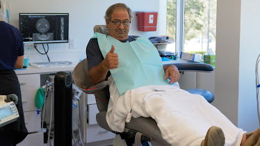 Nuvia Dental Implant Center