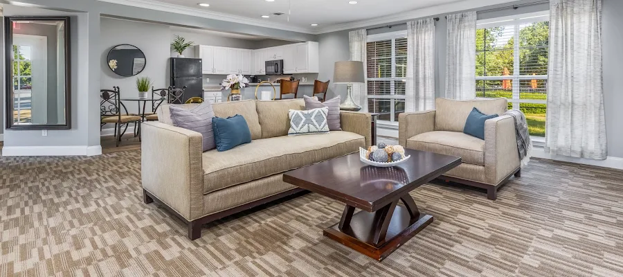 Oak Hollow Apartments