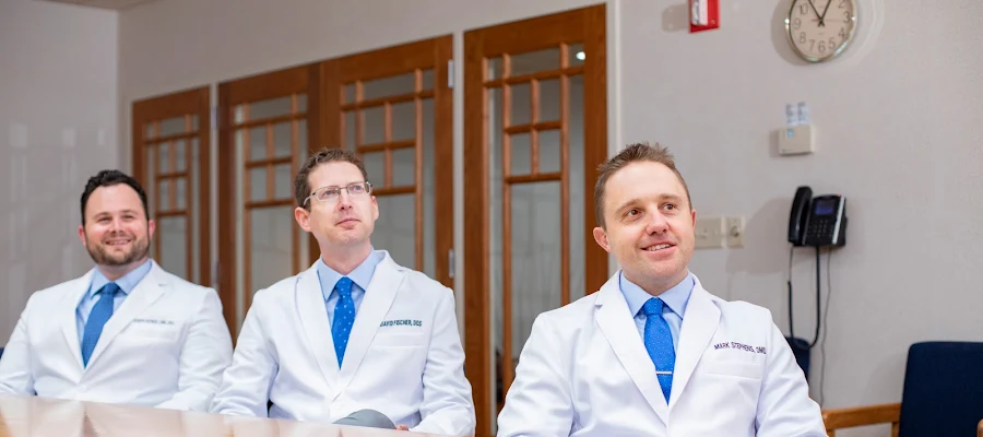 Oral & Facial Surgeons of Illinois, Dental Implants & Wisdom Teeth
