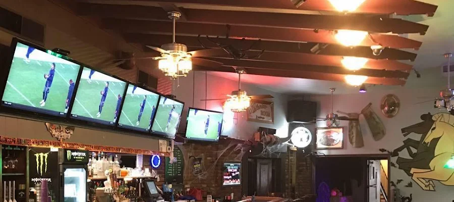 Palomino Room Featuring Taphouse Pizza Company