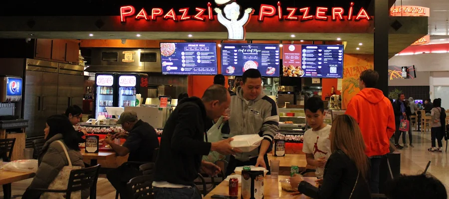 Papazzi Pizzeria - Crossroads Mall, Bellevue, WA