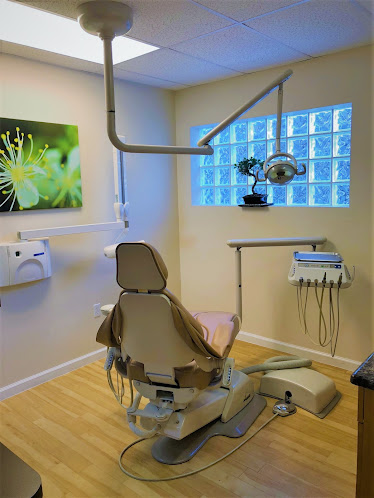 Park Lake Dental, Dr. Adam Lazar