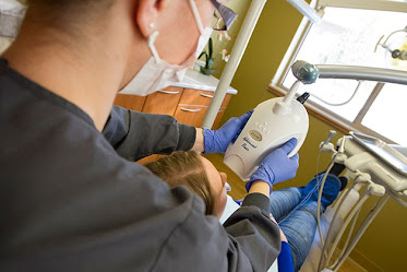 Persona Dental