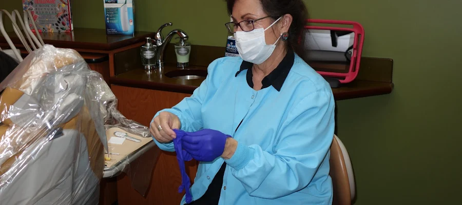 Phamous Smiles Family Cosmetic and Implant Dentistry