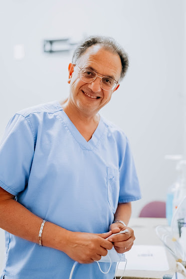 Philadelphia Smile Center: Cosmetic and Emergency dentist