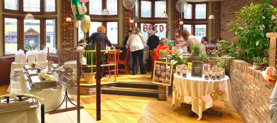 Phoebe's Restaurant & Coffee Lounge
