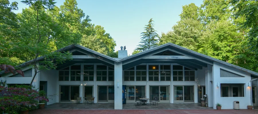 Pilot Knob Inn