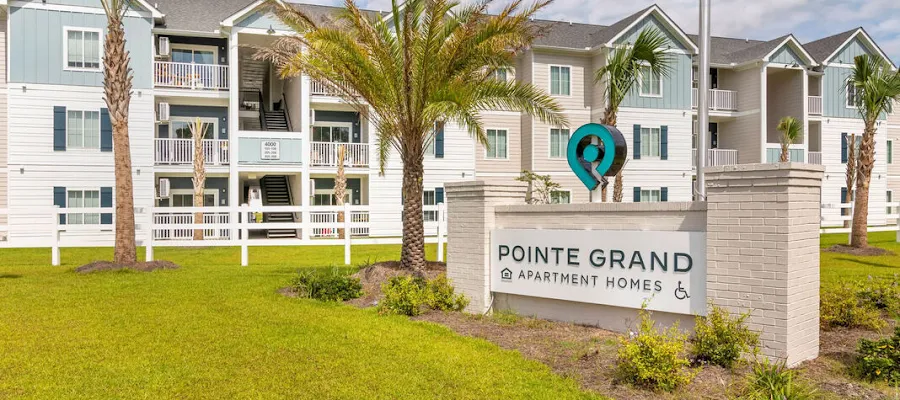 Pointe Grand Kingsland Apartments